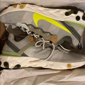 Nike React Element 55